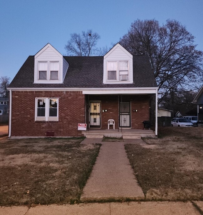 Building Photo - 400 Myrtle St