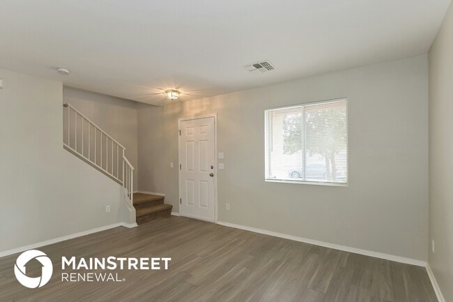 Building Photo - 7080 S Dunnock Dr