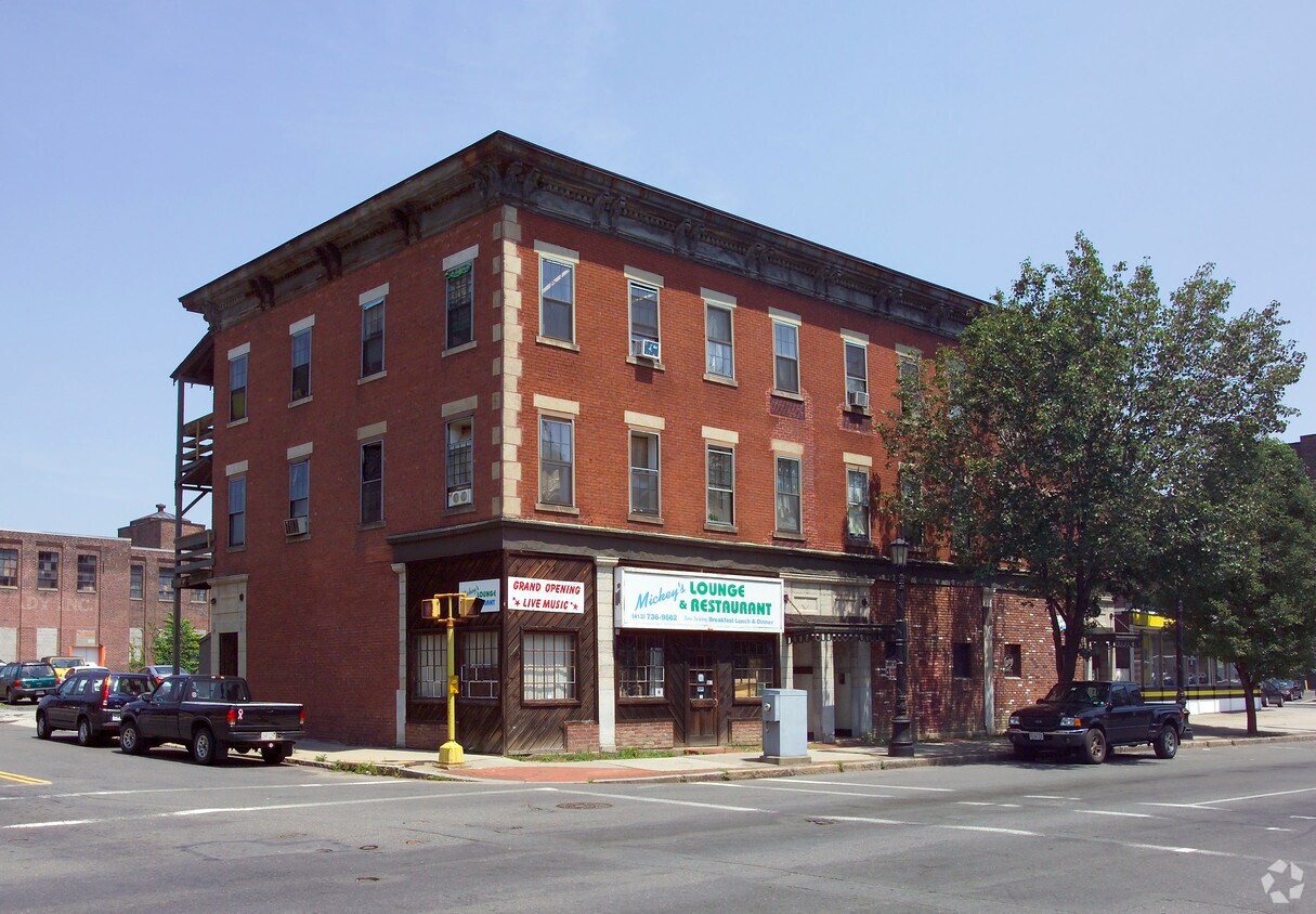 Primary Photo - 181-187 Chestnut St