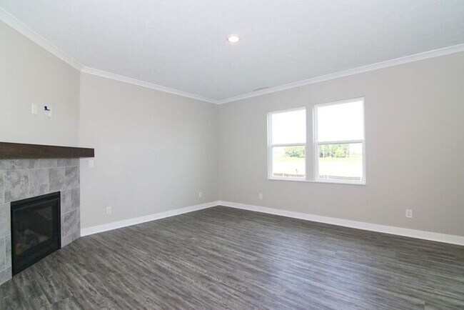 Building Photo - Beautiful Home in Westfield