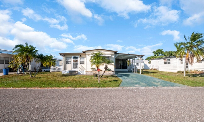 LONG DRIVEWAY FOR 2 CARS - 209 50th Avenue Plz E