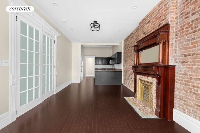 Foto del edificio - 621 Macon St