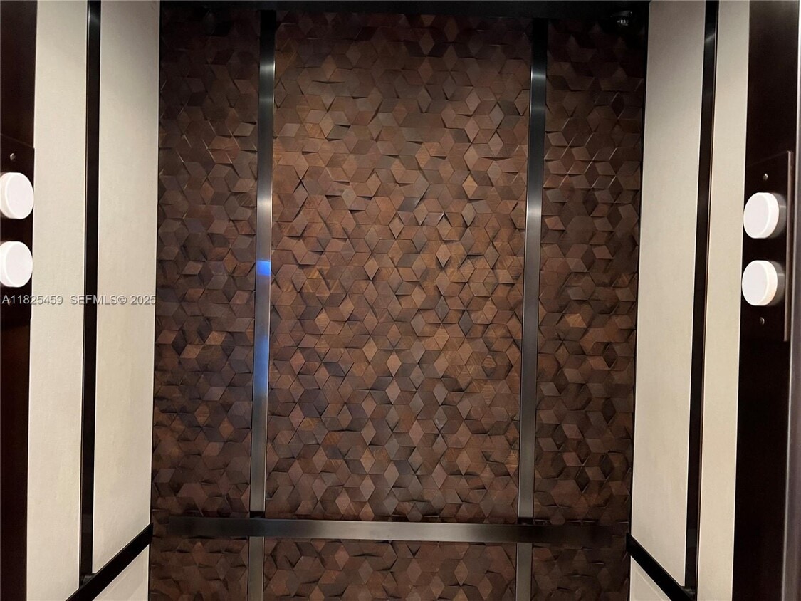 Foto principal - 1451 Brickell Ave