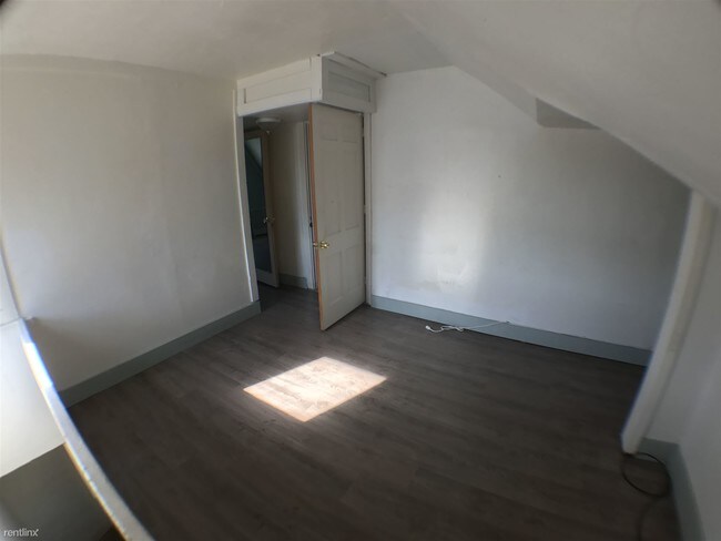 Foto del edificio - 353 Grace St