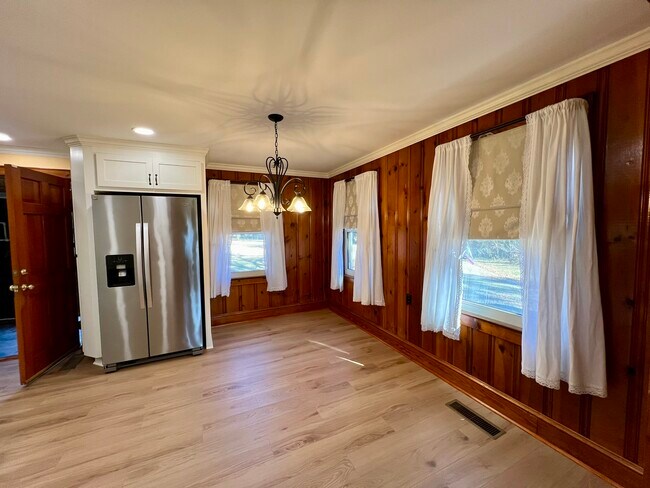 Foto del edificio - 9532 Harwood Ln