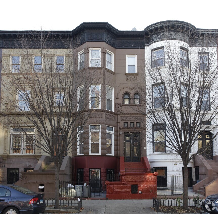 Building Photo - 680 Saint Marks Ave