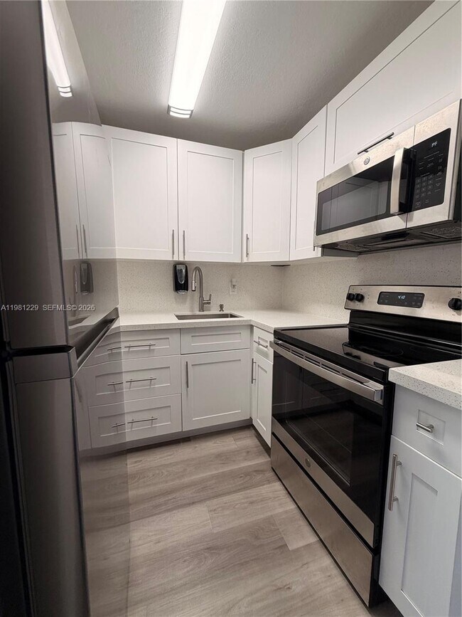 Foto del edificio - 5050 NW 7th St