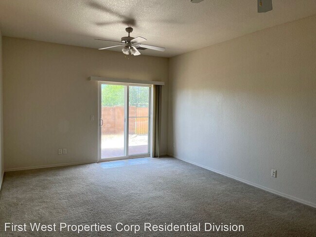 Foto del edificio - 3 br, 2 bath House - 396 Robin Ct