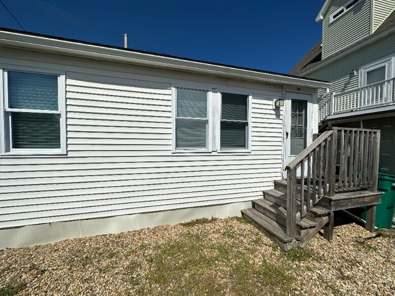 Primary Photo - 18 Keefe Ave
