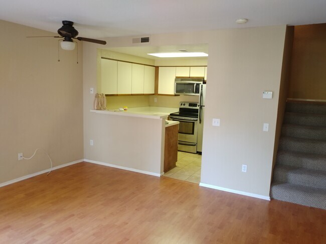 Building Photo - 3927 Nobel Dr