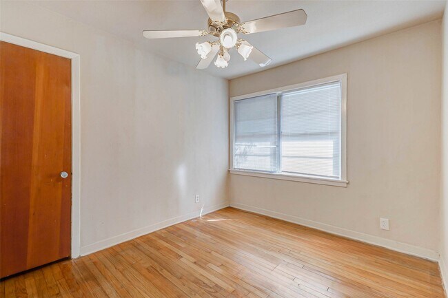 Foto del edificio - 6507 Heron Dr