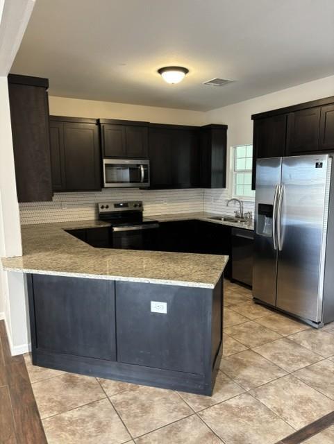 Foto del edificio - 313 Carlos G Parker Blvd NW