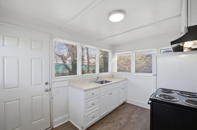 Foto del edificio - 821 Mt Vernon Ave