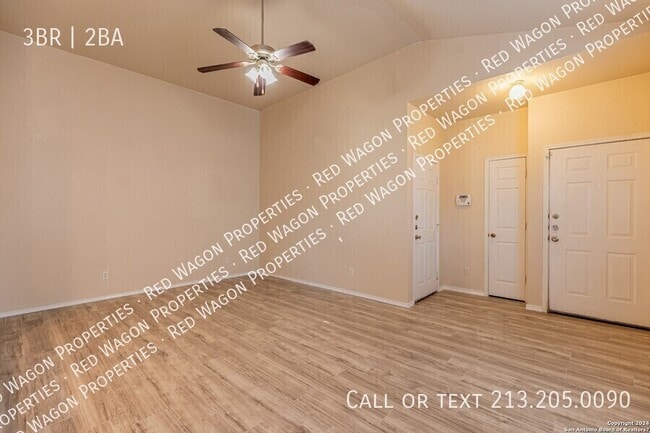 Foto del edificio - 7226 Golf Way