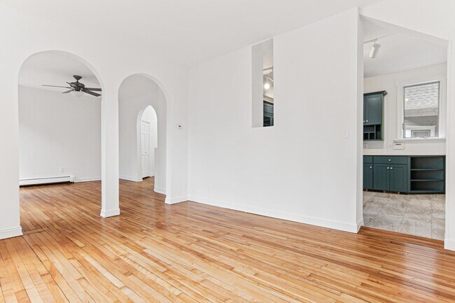 Foto del edificio - 519 W 22nd St