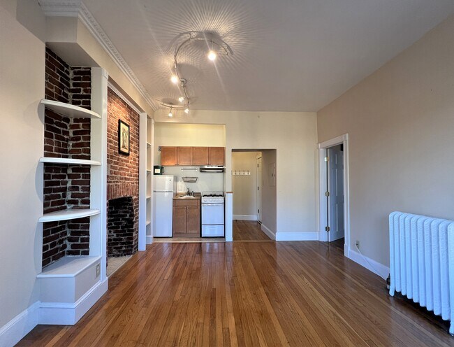 Foto del edificio - 884 Massachusetts Ave