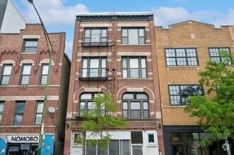 Building Photo - 1423 N Ashland Ave