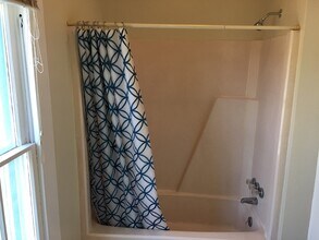 Building Photo - 1528 Church St