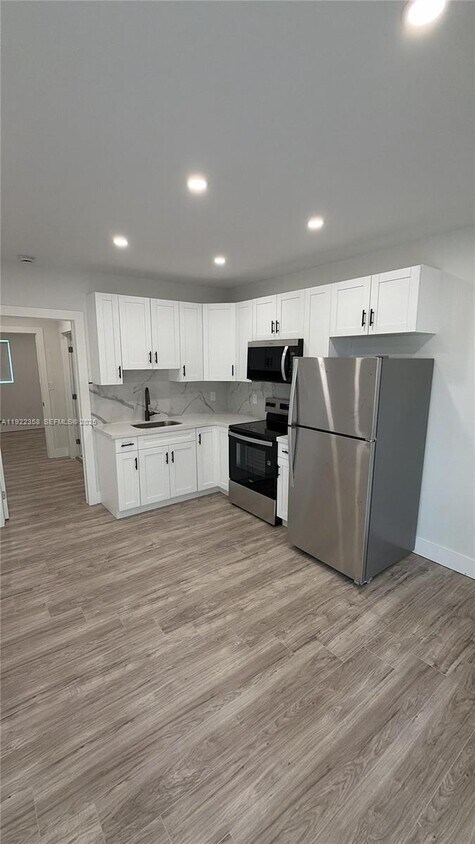 Foto principal - 935 Jefferson Ave