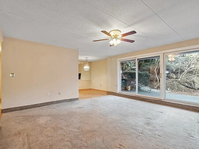 Foto del edificio - 2 Ledgewood Way
