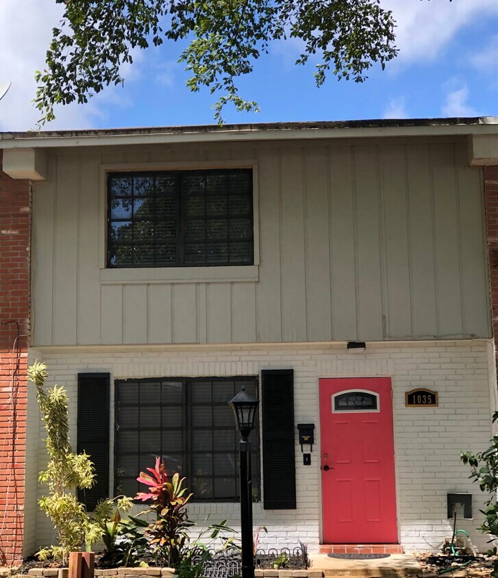 Primary Photo - 1035 35th St
