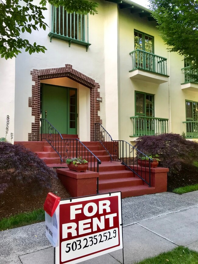 Lovely main entrance - 1911 NE 22nd Ave