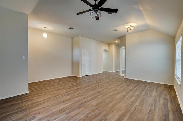 Foto del edificio - 5137 Bayridge Ct