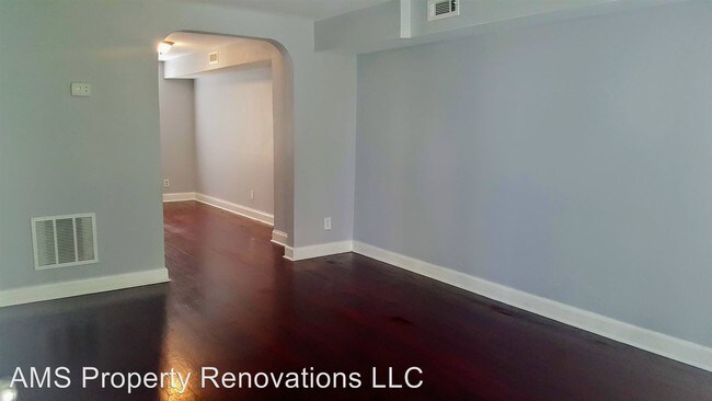 Foto del edificio - 4 br, 1 bath House - 3651 Greenvale Rd