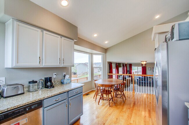 Foto del edificio - 4038 Pronghorn Meadows Cir