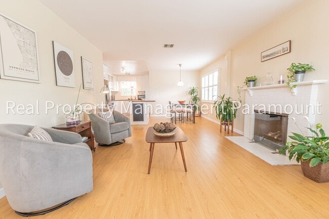 Building Photo - Modern, Eco-Friendly 4BR Home with Views i...