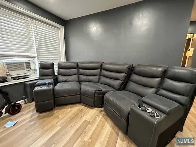 Foto del edificio - 2320 Linwood Ave