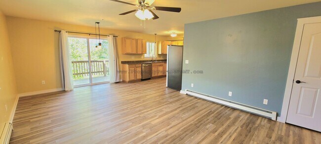 Foto del edificio - *** Beautiful Condo - 3Bed 2Bath ***