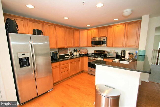 Building Photo - 15414 Rosemont Manor Dr