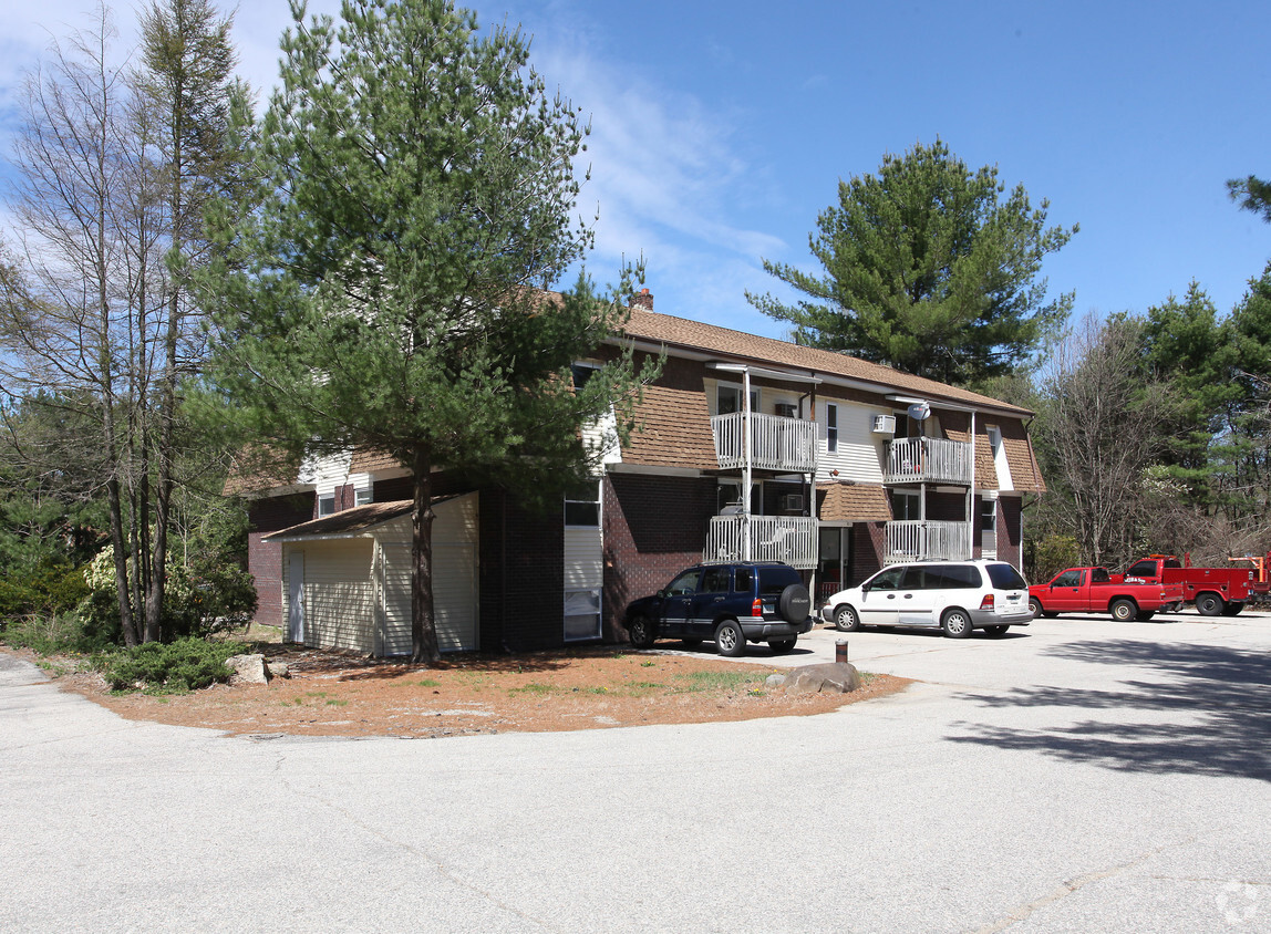 Primary Photo - Country Manor Apartments