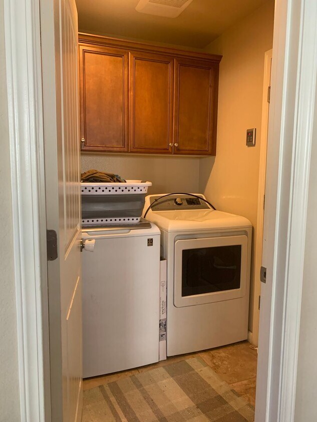 Primary Photo - 4 Bedroom 2 Bath available September 1st