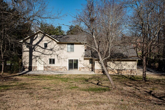 Building Photo - 517 Augusta National Way