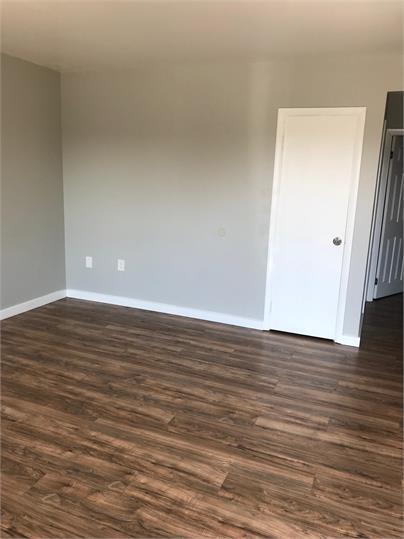 Building Photo - 403 Mulberry St