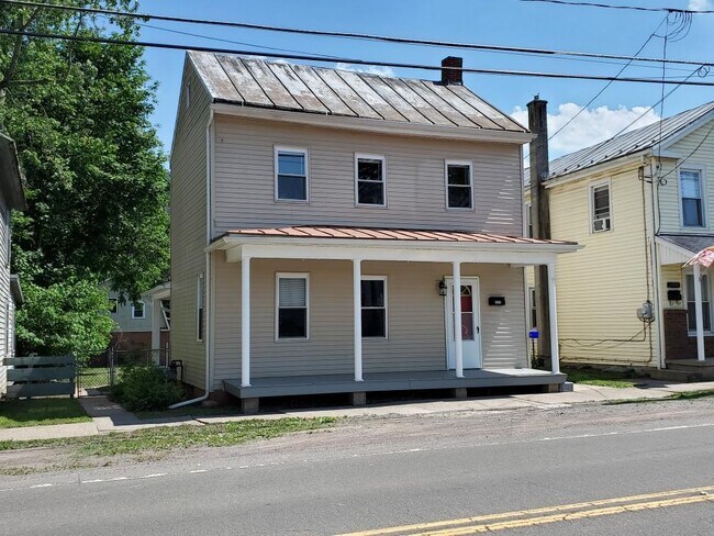 Building Photo - 2450 Old Berwick Rd