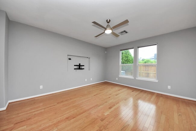 Foto del edificio - 10062 Hillside Bayou Dr