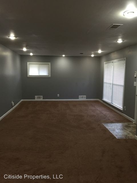 Building Photo - 3 br, 1 bath House - 2699 Ellen Way