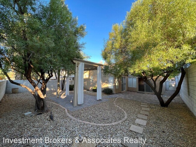 Building Photo - 3 br, 2 bath House - 44 Tanglewood Dr.