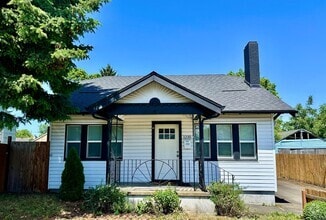 Building Photo - 1235 N Terry St