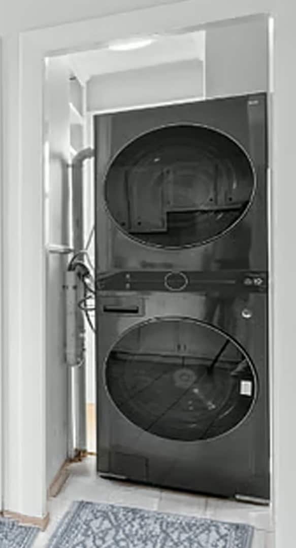 Building Photo - 8 Everett St