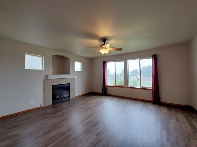 Foto del edificio - 3708 W 19th Ct