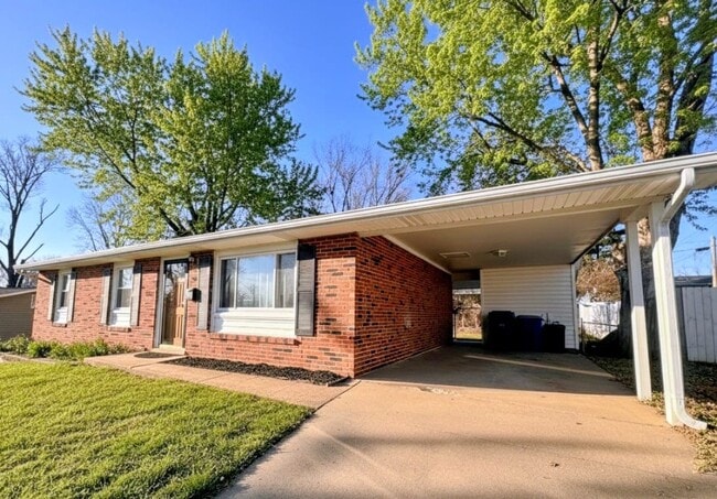 Cochera - 3291 Bristol Hall Dr