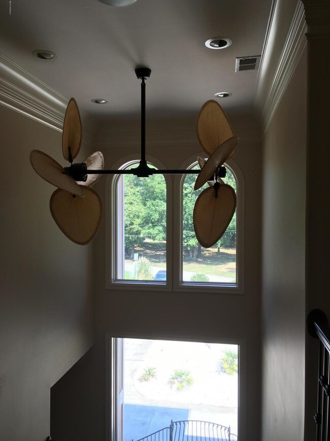 Building Photo - 309 Waterway Dr