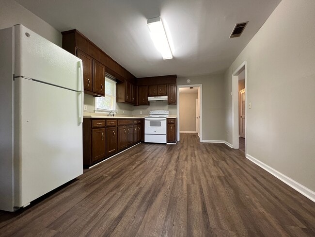 Foto del edificio - 122 Anthony St