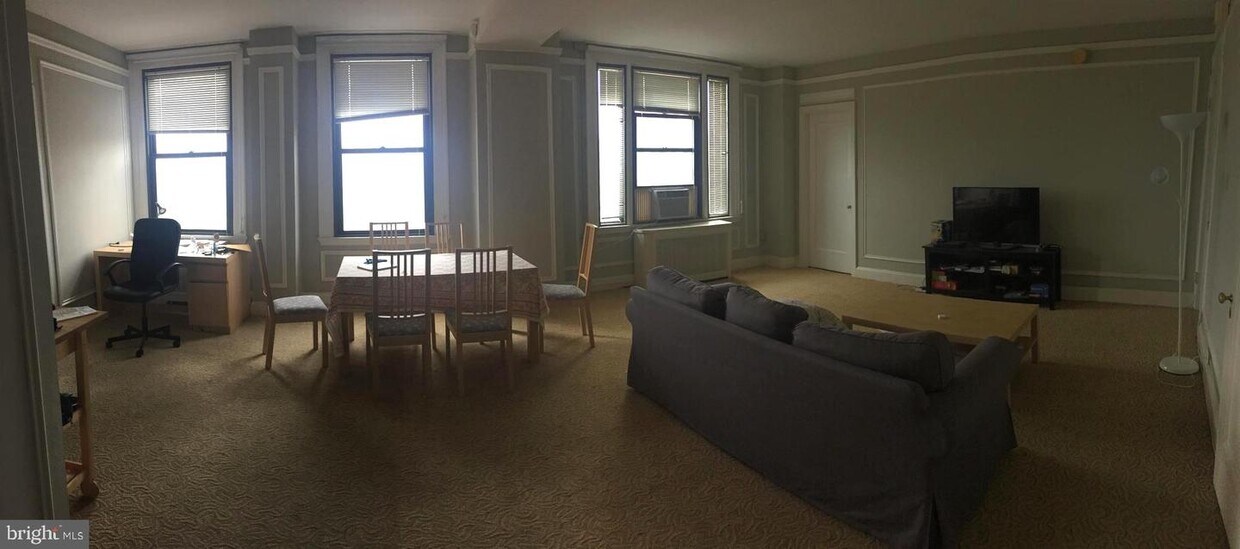 Foto principal - 2031 Locust St