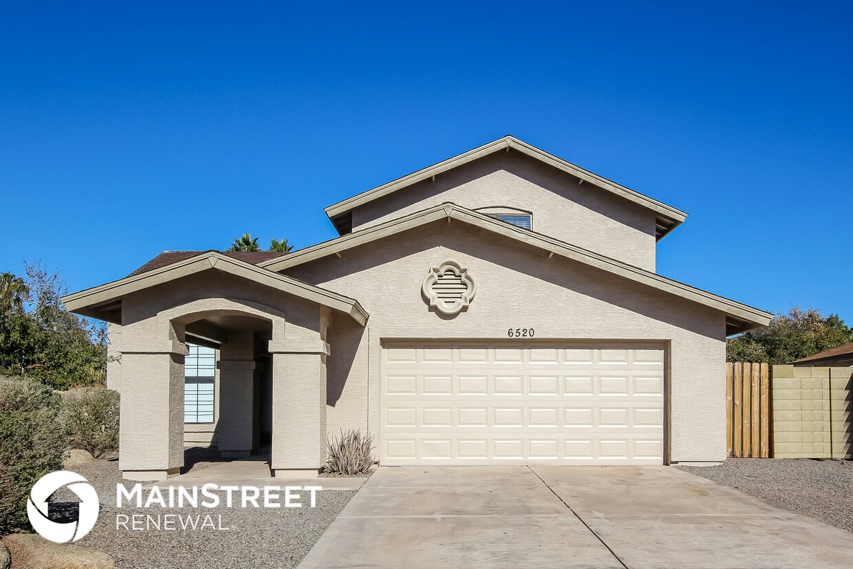 Foto principal - 6520 W Paradise Ln