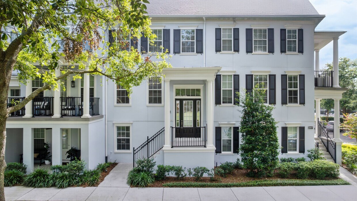 Primary Photo - 3-story, 3/3.5, updated, townhome in the heart of Baldwin Park!